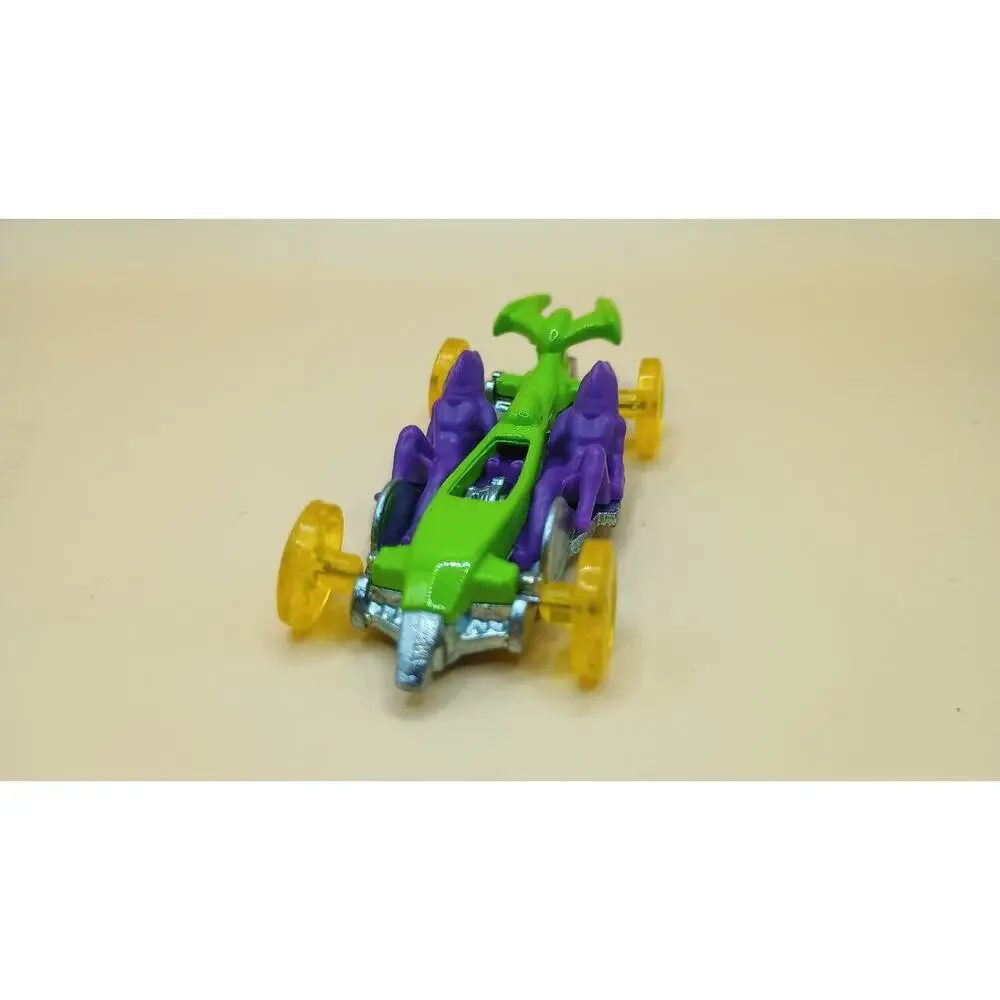 2020 Hot Wheels X-Raycers Pedal de Metal Lime Green Die Cast Toy Car Vehicle